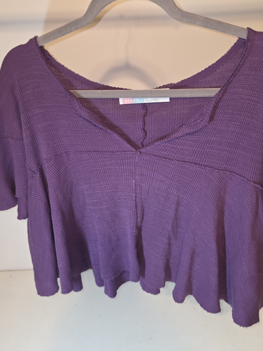 Free People Purple ribbed knit crop top with ruffle sleeves
